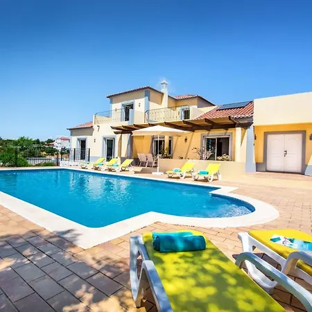 Villa Sharma By *